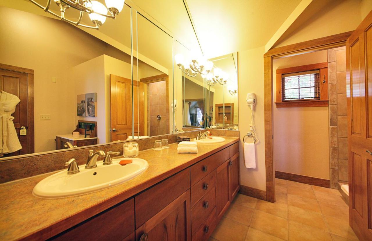 Saratoga Inn Langley Εξωτερικό φωτογραφία
